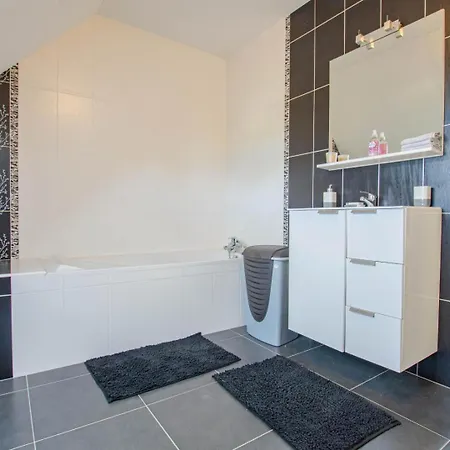 Au Clair De Lune Holiday home